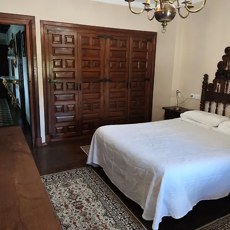 Castio 3* サンティリャーナ・デル・マル